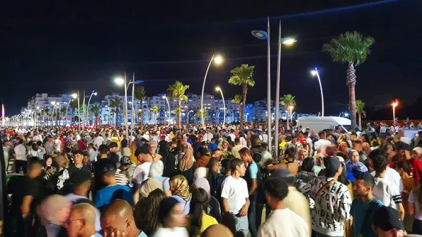 رغم الازدحام والغلاء.. لماذا يفضل المغاربة قضاء عطلتهم الصيفية بمارتيل والمضيق؟